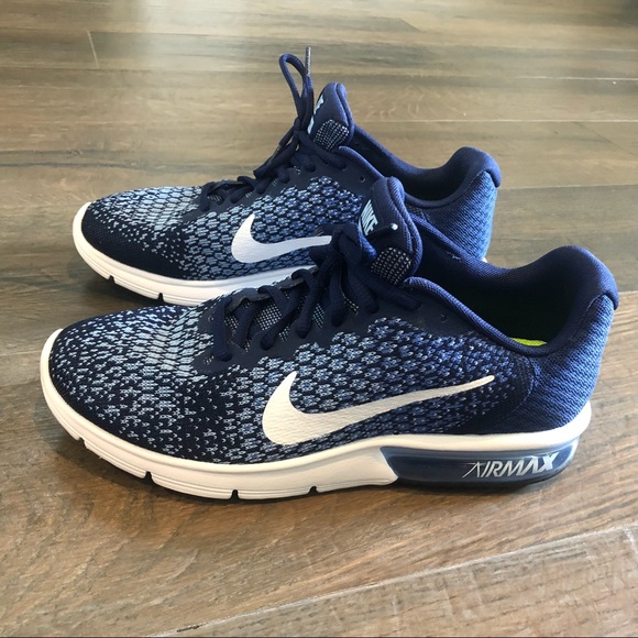 💥SOLD💥🆕 BNWOT 👟Women’s Nike Air Max Sneakers - Picture 1 of 6